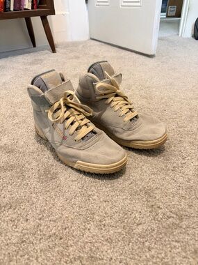 Reebok Men's Suede High-Top Sneakers